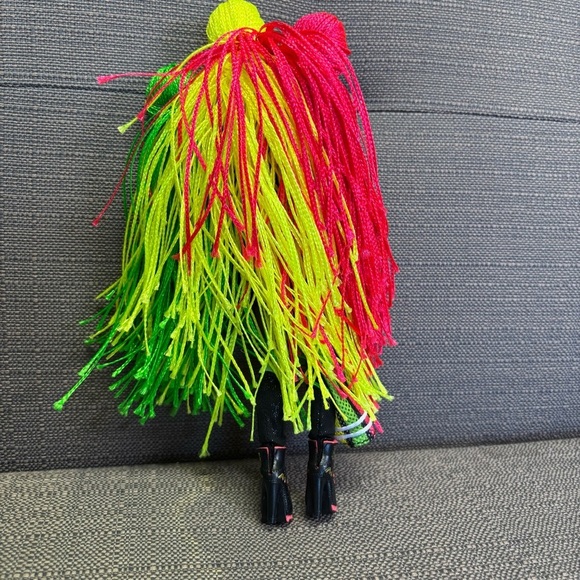 2019 LOL OMG Surprise Sways Outrageous Queen Doll Multi-Color Hair - Picture 4 of 4